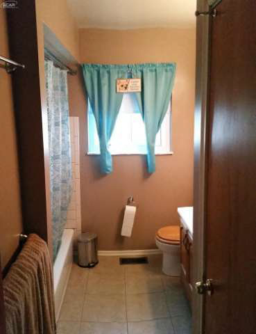 7221 North Center Road Mount Morris, MI 48458 - Photo 9 of 25 21134249-8.JPG