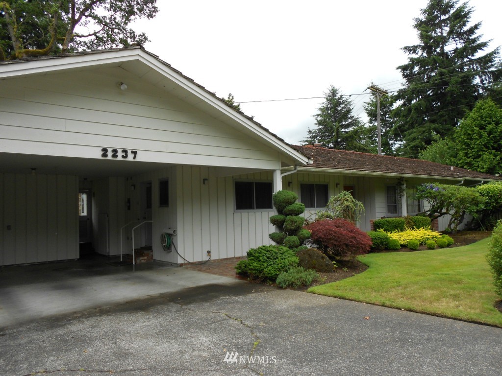 2237 Cascade Way Longview, WA 98632 - Photo 2 of 7 Gallery Image 2