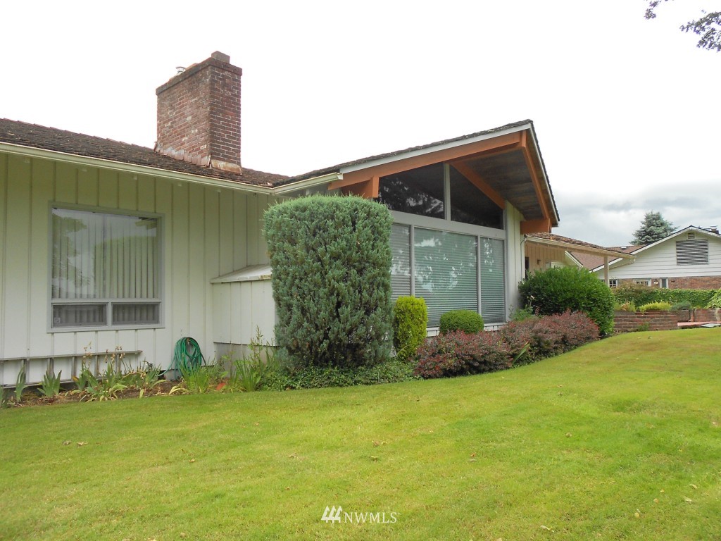 2237 Cascade Way Longview, WA 98632 - Photo 3 of 7 Gallery Image 3