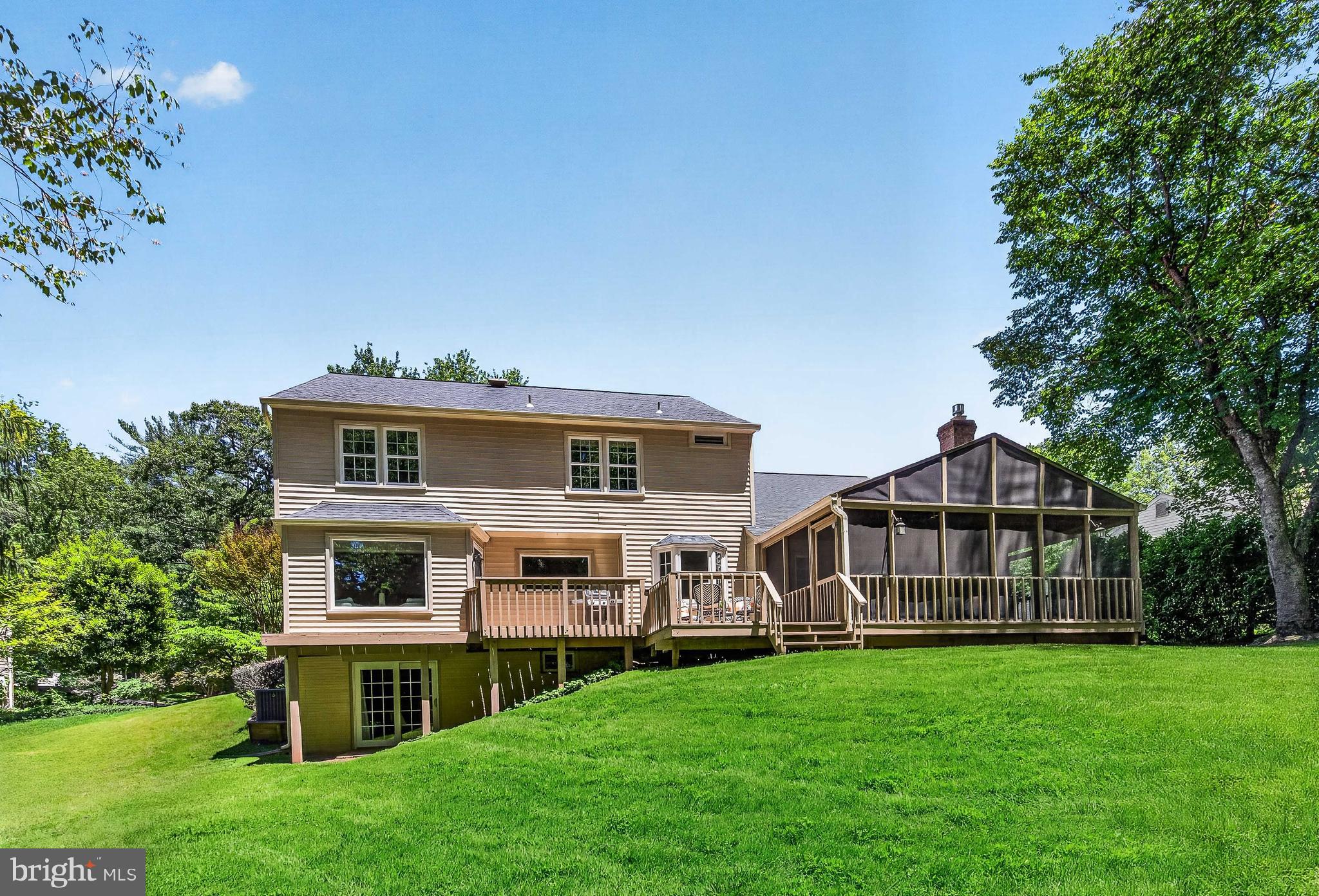 1808 Batten Hollow Road Vienna, VA 22182 - Photo 45 of 46 Rear Yard