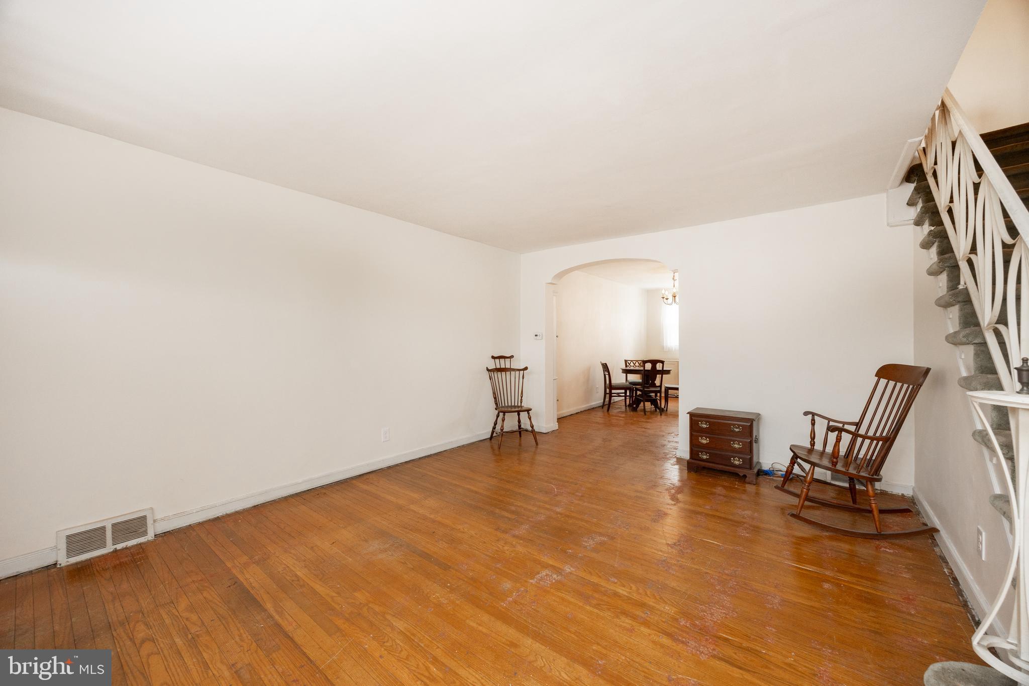 3128 Disston Street Philadelphia, PA 19149 - Photo 5 of 20 a view of work space with furniture