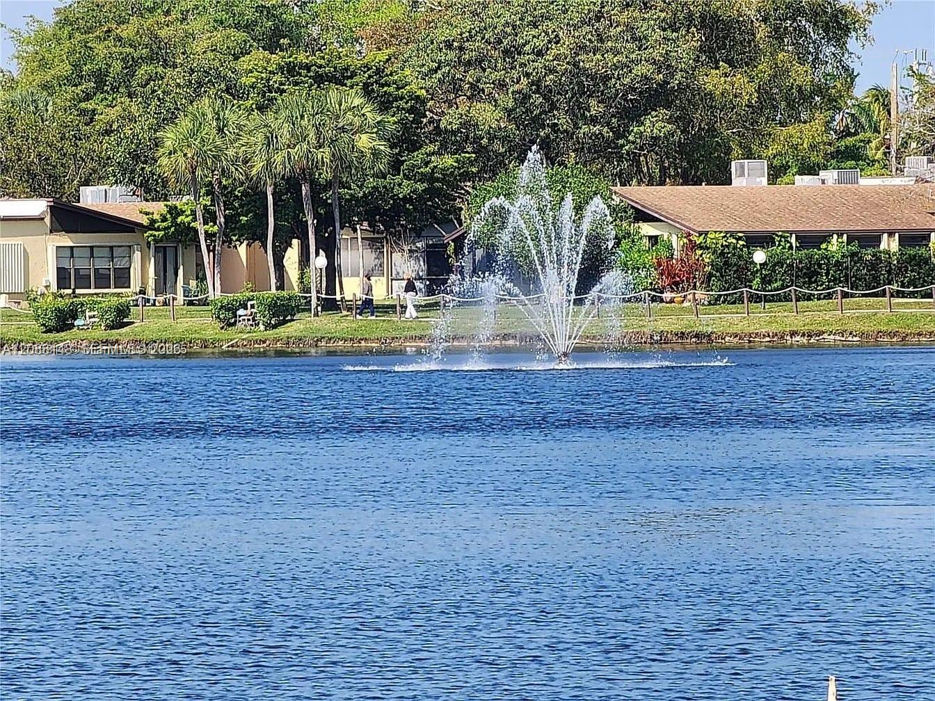 140 Fox Road, Unit 346 Hollywood, FL 33024 - Photo 1 of 44 Gallery Image 1
