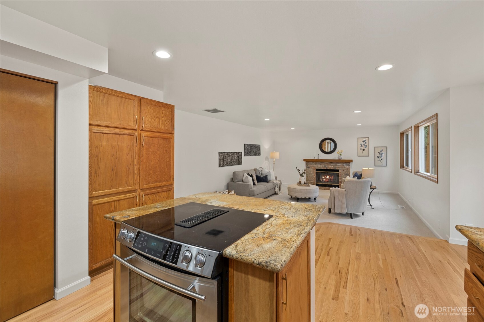 2064 Hoquiam Court Northeast Renton, WA 98059 - Photo 13 of 40