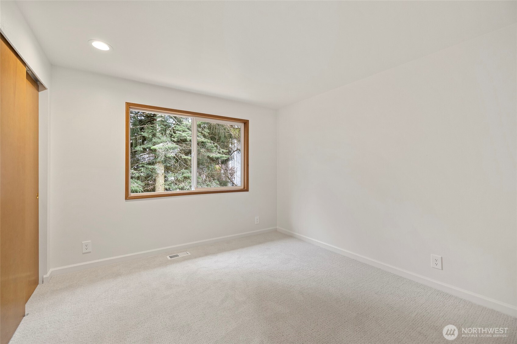 2064 Hoquiam Court Northeast Renton, WA 98059 - Photo 22 of 40