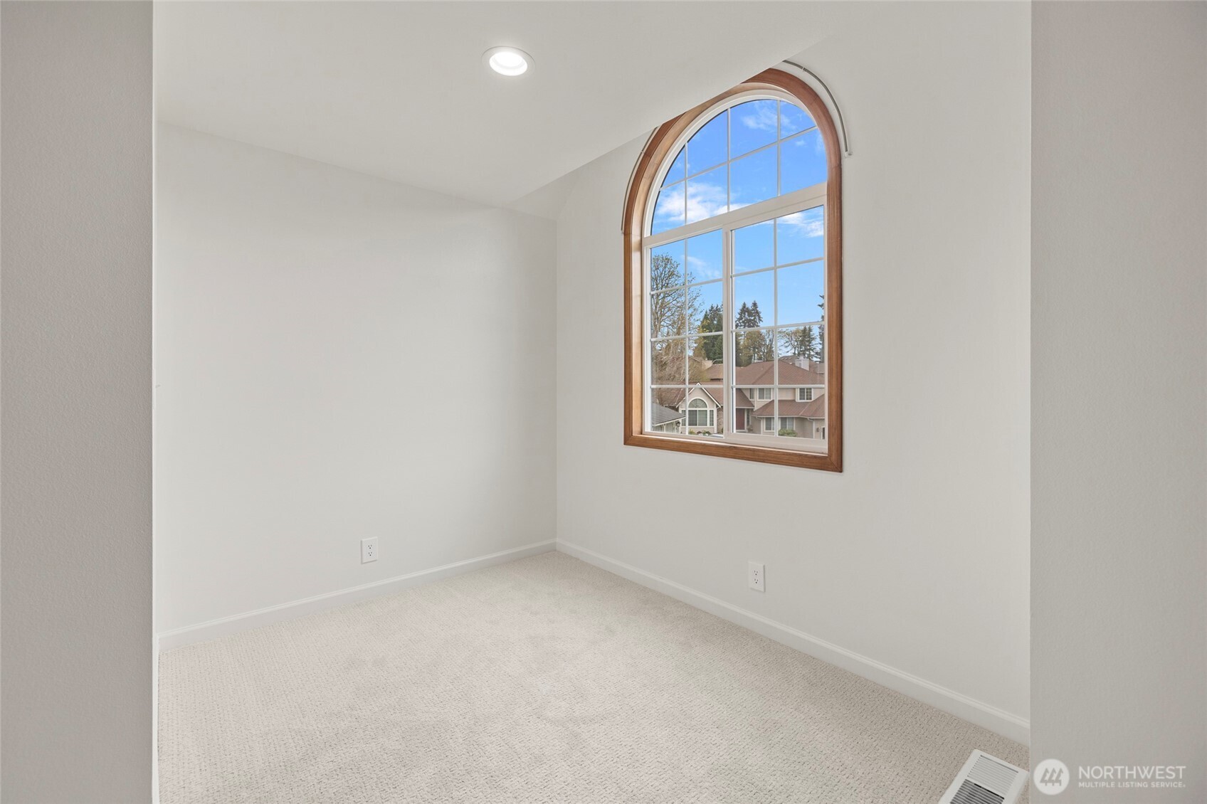 2064 Hoquiam Court Northeast Renton, WA 98059 - Photo 26 of 40