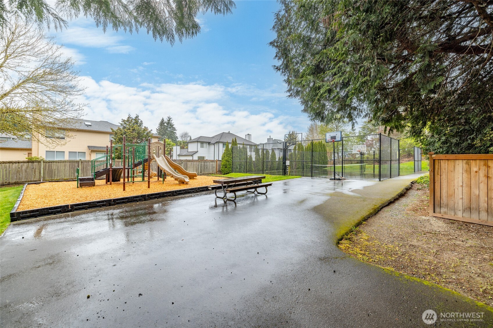 2064 Hoquiam Court Northeast Renton, WA 98059 - Photo 38 of 40