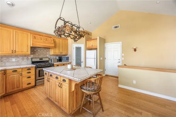 $798,000 | 295 Fairway Drive, Lake Arrowhead, CA 92352