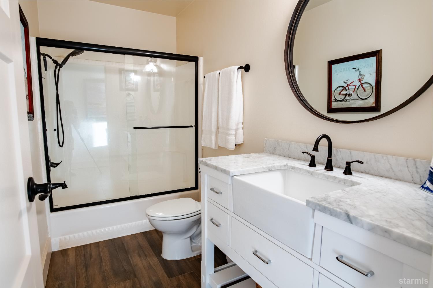 2081 Venice Drive, Unit 280 South Lake Tahoe, CA 96150 - Photo 31 of 37 a bathroom with a sink and a mirror