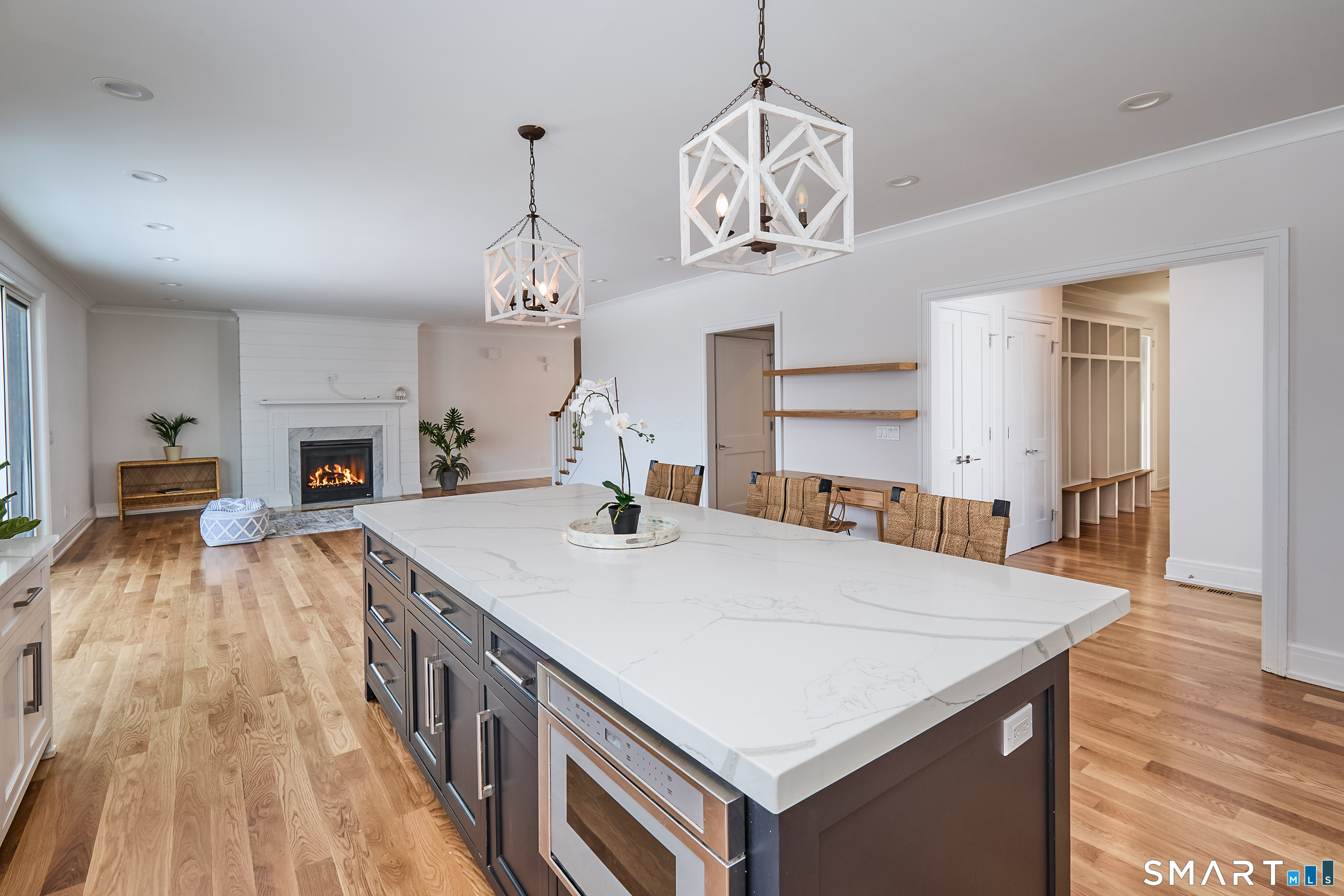 70 Meadow Ridge Road Fairfield, CT 06890 - Photo 9 of 40