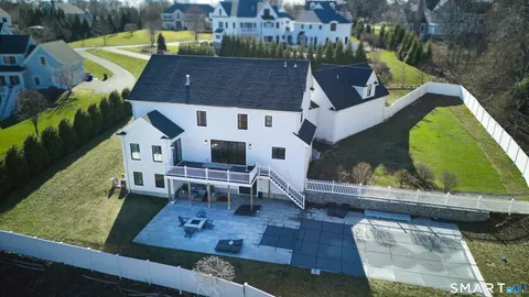 $3,000,000 | 70 Meadow Ridge Road, Fairfield, CT 06890