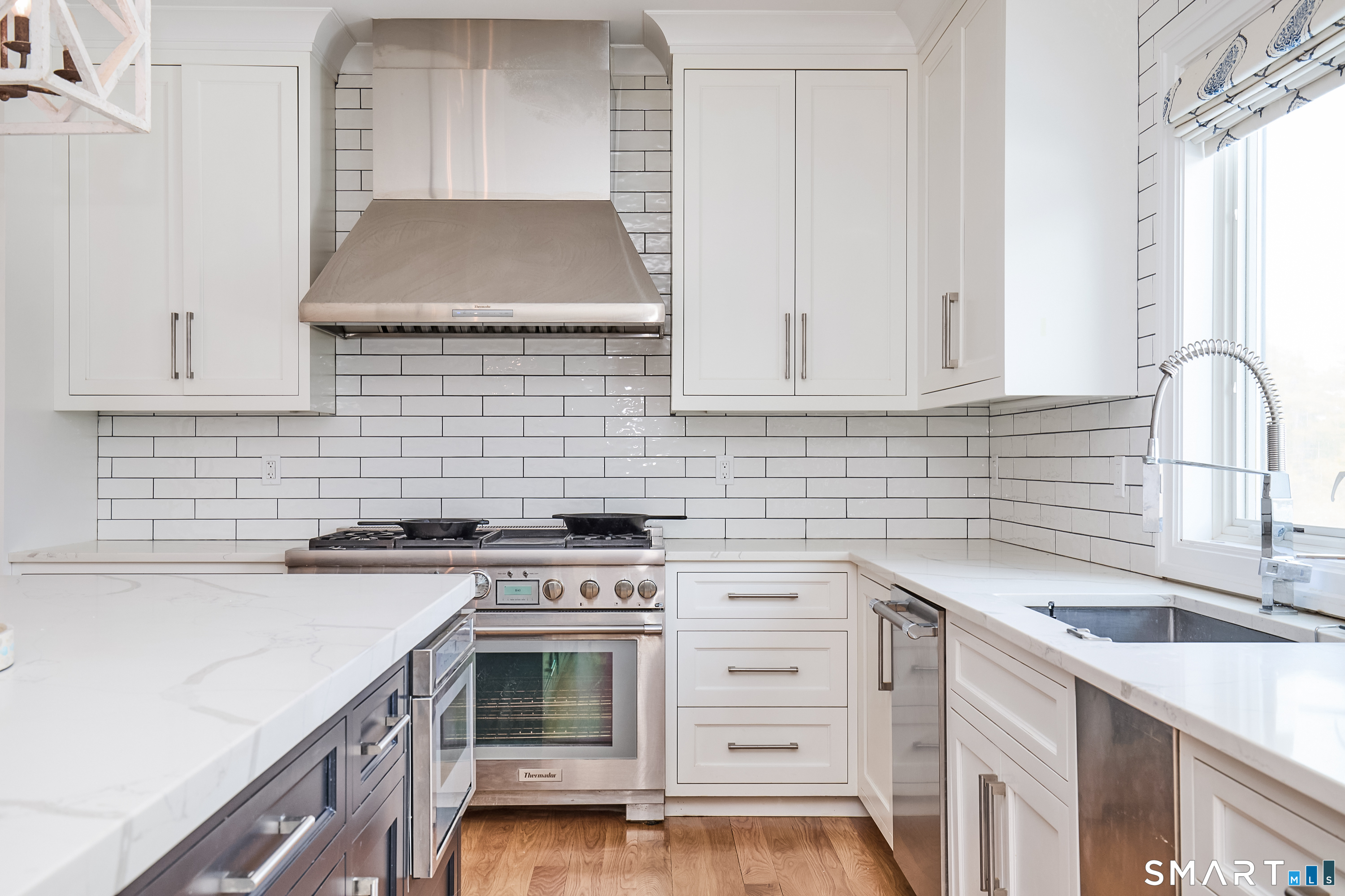 70 Meadow Ridge Road Fairfield, CT 06890 - Photo 5 of 40