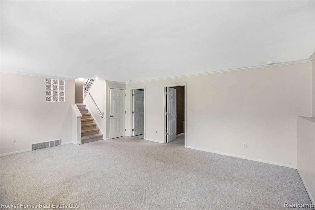 1815 Ruby Avenue Rochester Hills, MI 48309 - Photo 15 of 34