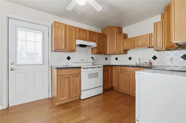 $199,900 | 899 Williams Street, Excelsior Springs, MO 64024