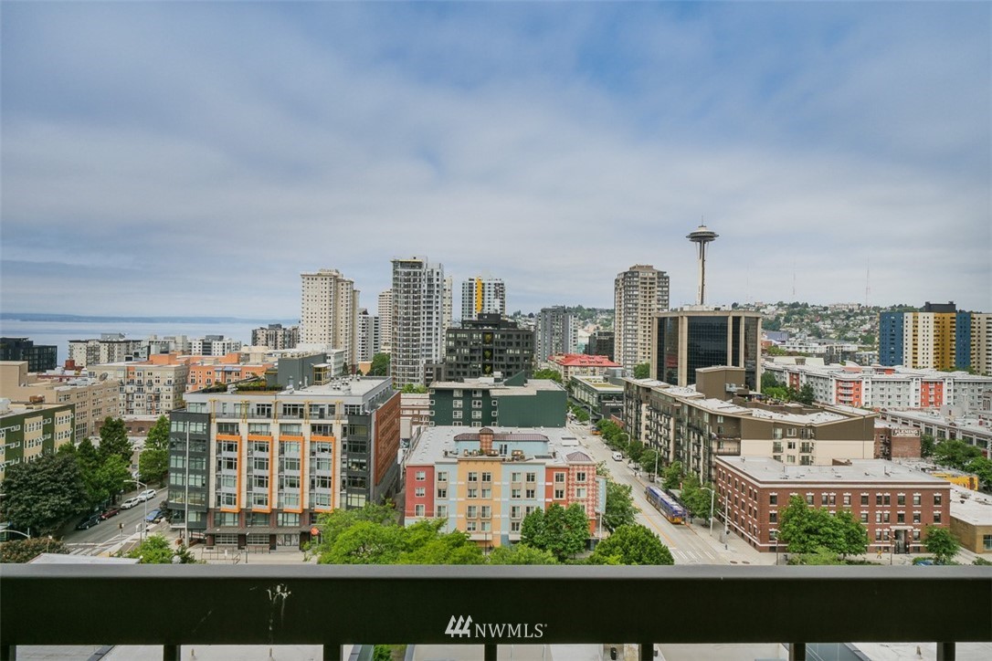 2201 3rd Avenue, Unit 1404 Seattle, WA 98121 - Photo 3 of 25