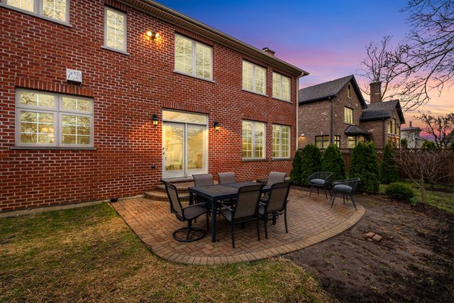 3202 Dell Place Glenview, IL 60025 - Photo 38 of 45