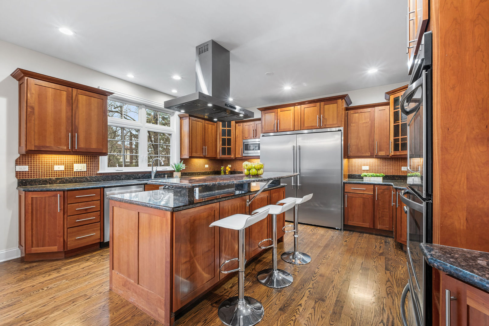 3202 Dell Place Glenview, IL 60025 - Photo 6 of 45
