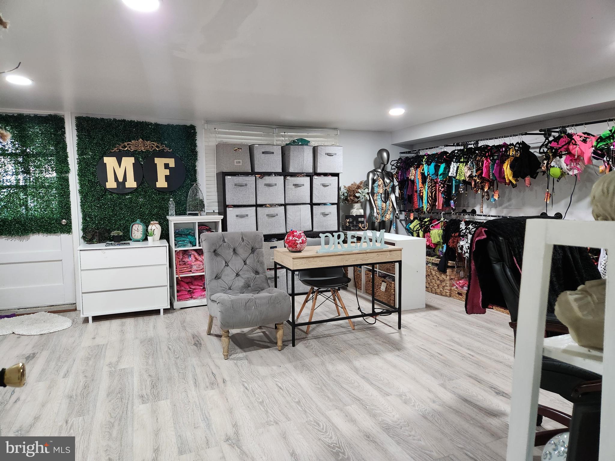 9985 South Canterbury Road Philadelphia, PA 19114 - Photo 19 of 19