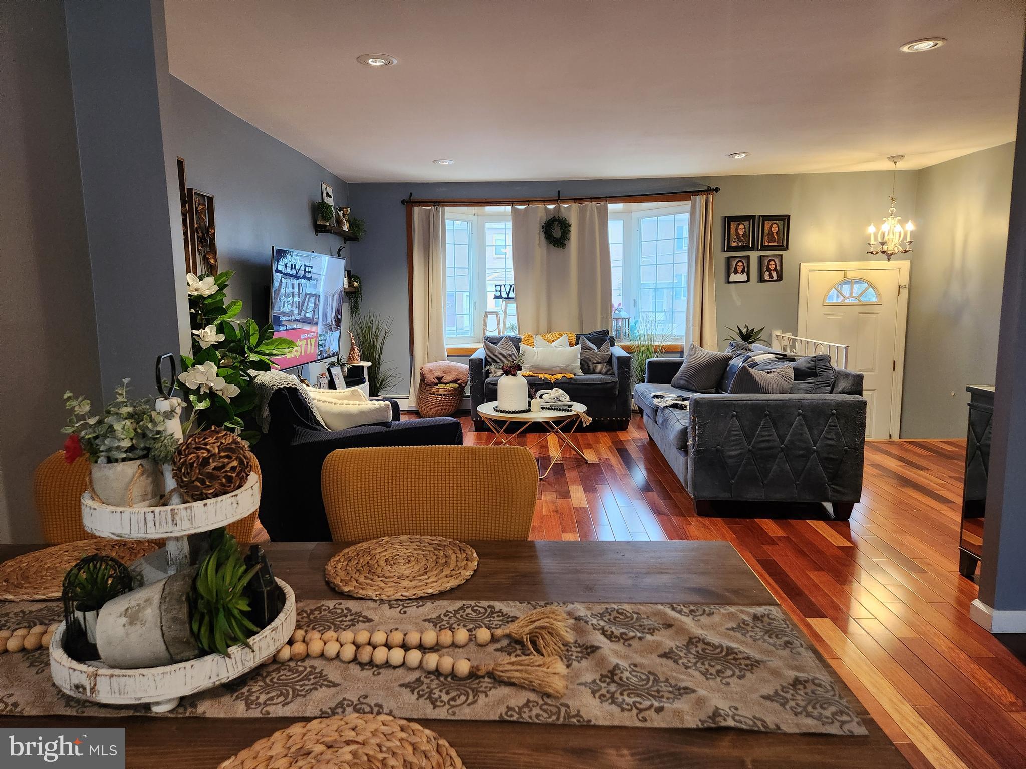 9985 South Canterbury Road Philadelphia, PA 19114 - Photo 8 of 19