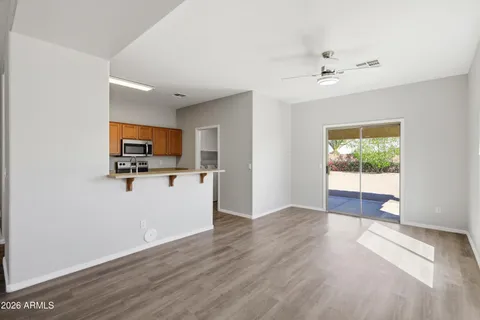 $340,000 | 380 Mountain View Road, San Tan Valley, AZ 85143
