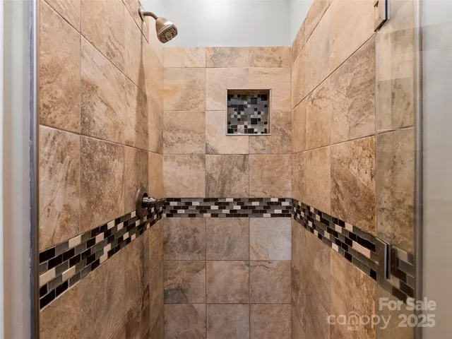 $689,900 | 660 Scoggins Road, Rutherfordton, NC 28139