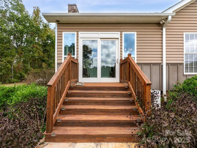 $689,900 | 660 Scoggins Road, Rutherfordton, NC 28139