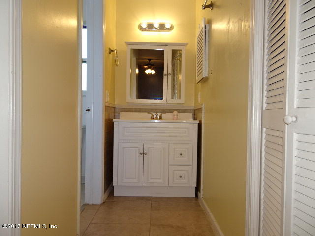 2204 George Wythe Road Orange Park, FL 32073 - Photo 9 of 17 Master Bathroom pic 1