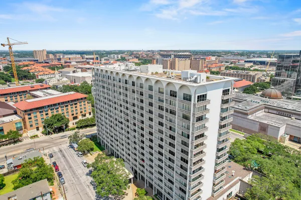 $517,600 | 1801 Lavaca Street, Unit 5F, Austin, TX 78701