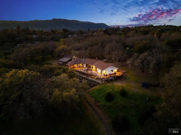 $2,495,000 | 1000 Siesta Way, Sonoma, CA 95476