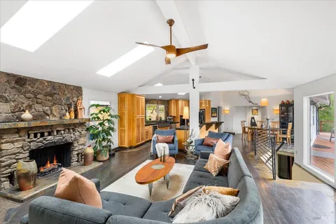 $2,495,000 | 1000 Siesta Way, Sonoma, CA 95476