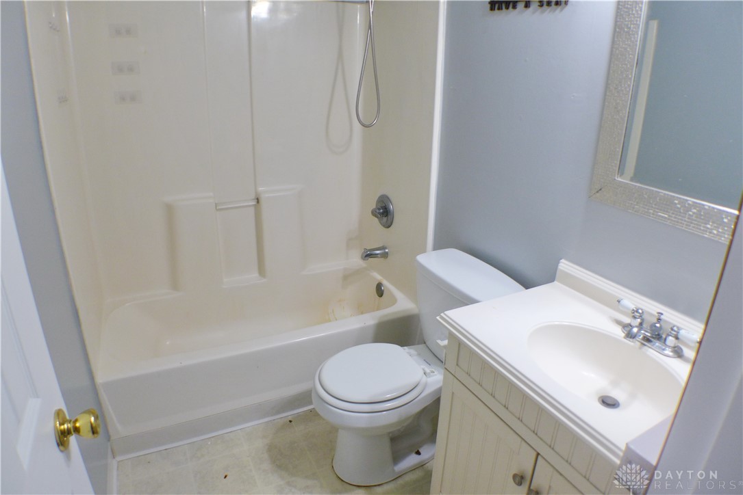 228 Vine Road Medway, OH 45341 - Photo 9 of 11 Gallery Image 9