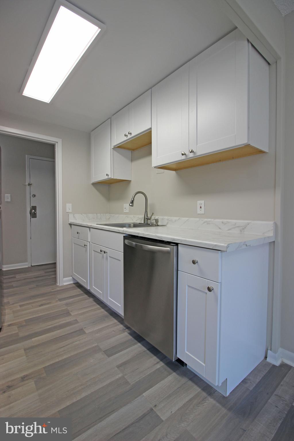 2242 Castle Rock Square, Unit 12C Reston, VA 20191 - Photo 4 of 28