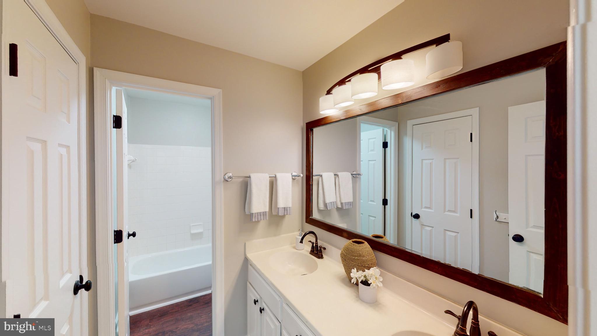 43392 Wayside Circle Ashburn, VA 20147 - Photo 32 of 41