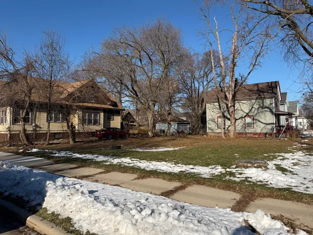 $139,900 | 1342 St Patrick Street, Racine, WI 53404