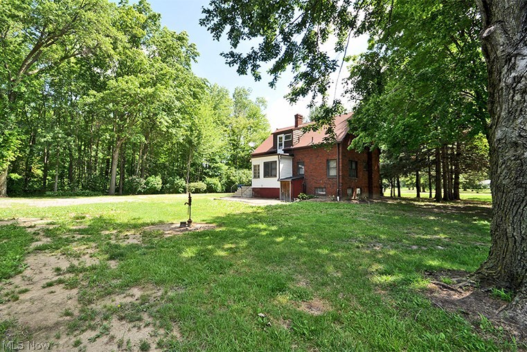4368 Center Road Avon, OH 44011 - Photo 10 of 25 Gallery Image 10