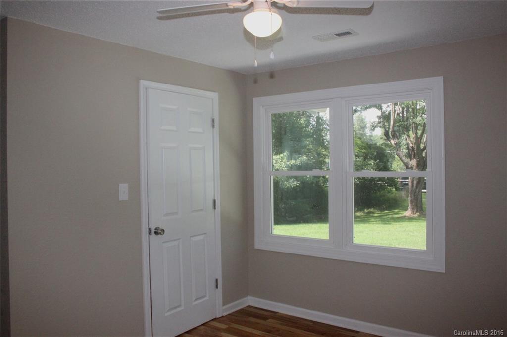 336 Newfound Road Leicester, NC 28748 - Photo 11 of 24