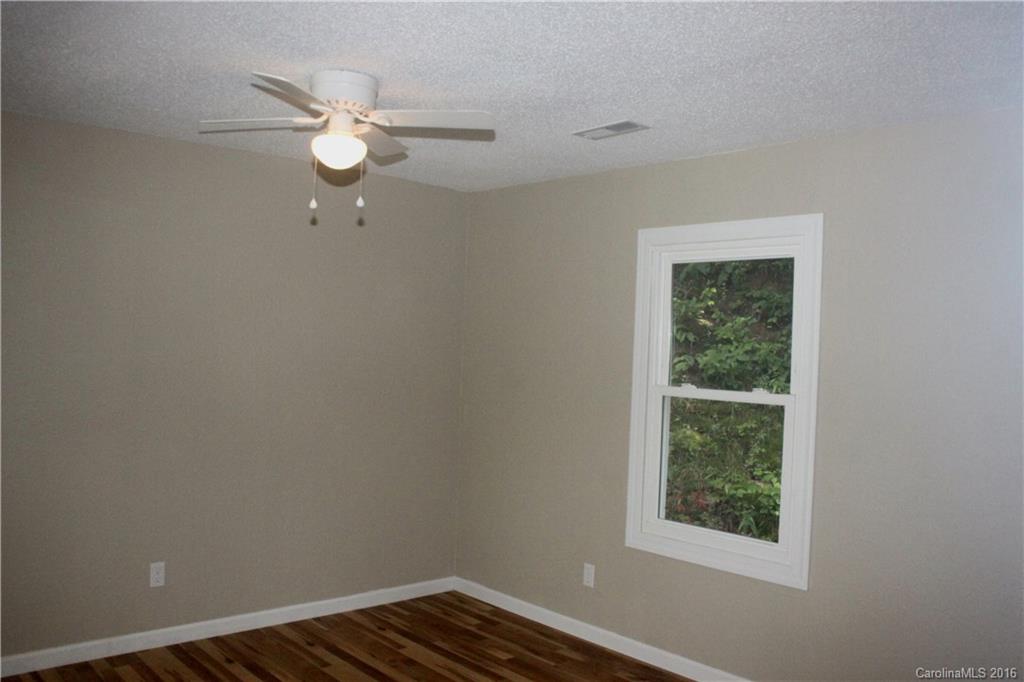 336 Newfound Road Leicester, NC 28748 - Photo 13 of 24