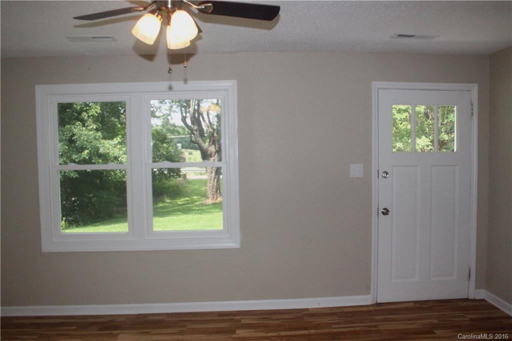 336 Newfound Road Leicester, NC 28748 - Photo 8 of 24