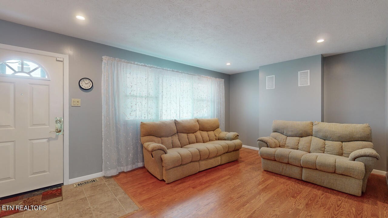208 Pat Road Knoxville, TN 37922 - Photo 12 of 29 Gallery Image 12