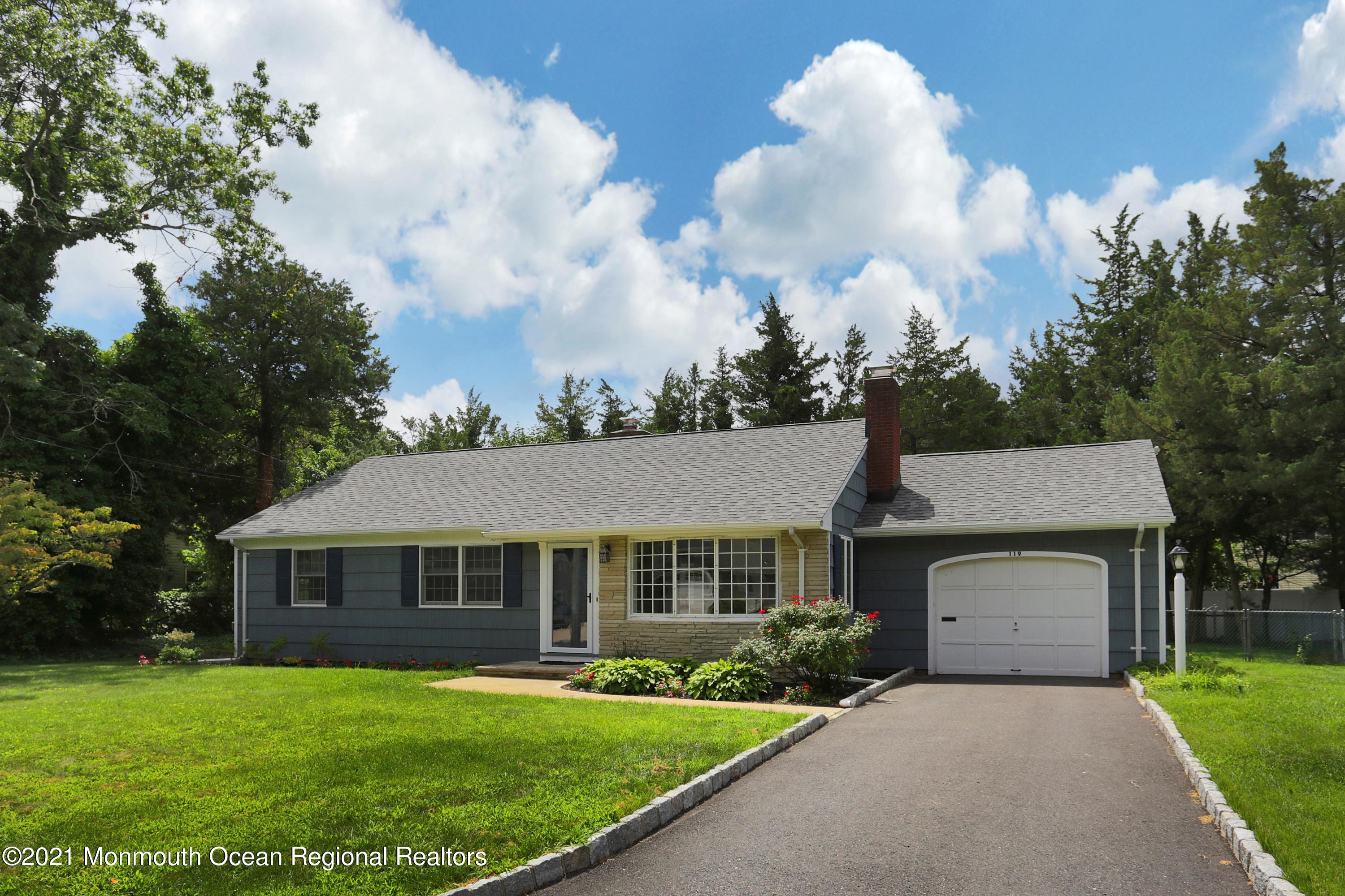 119 Laurelwood Road Brick, NJ 08724 - Photo 5 of 39 IMG_5767_68_69_70_71