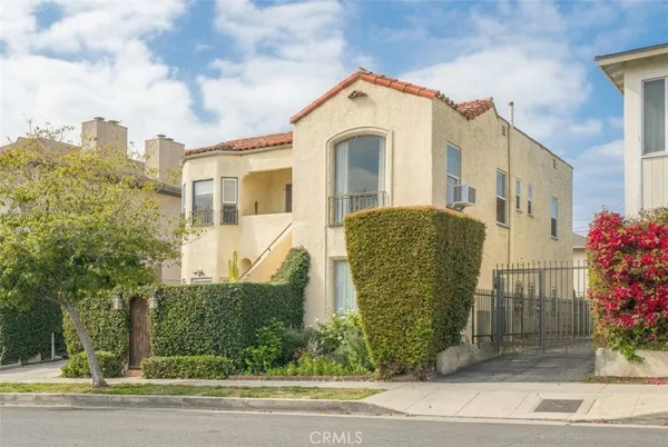 $1,399,900 | 1293 South Cochran Avenue, Los Angeles, CA 90019