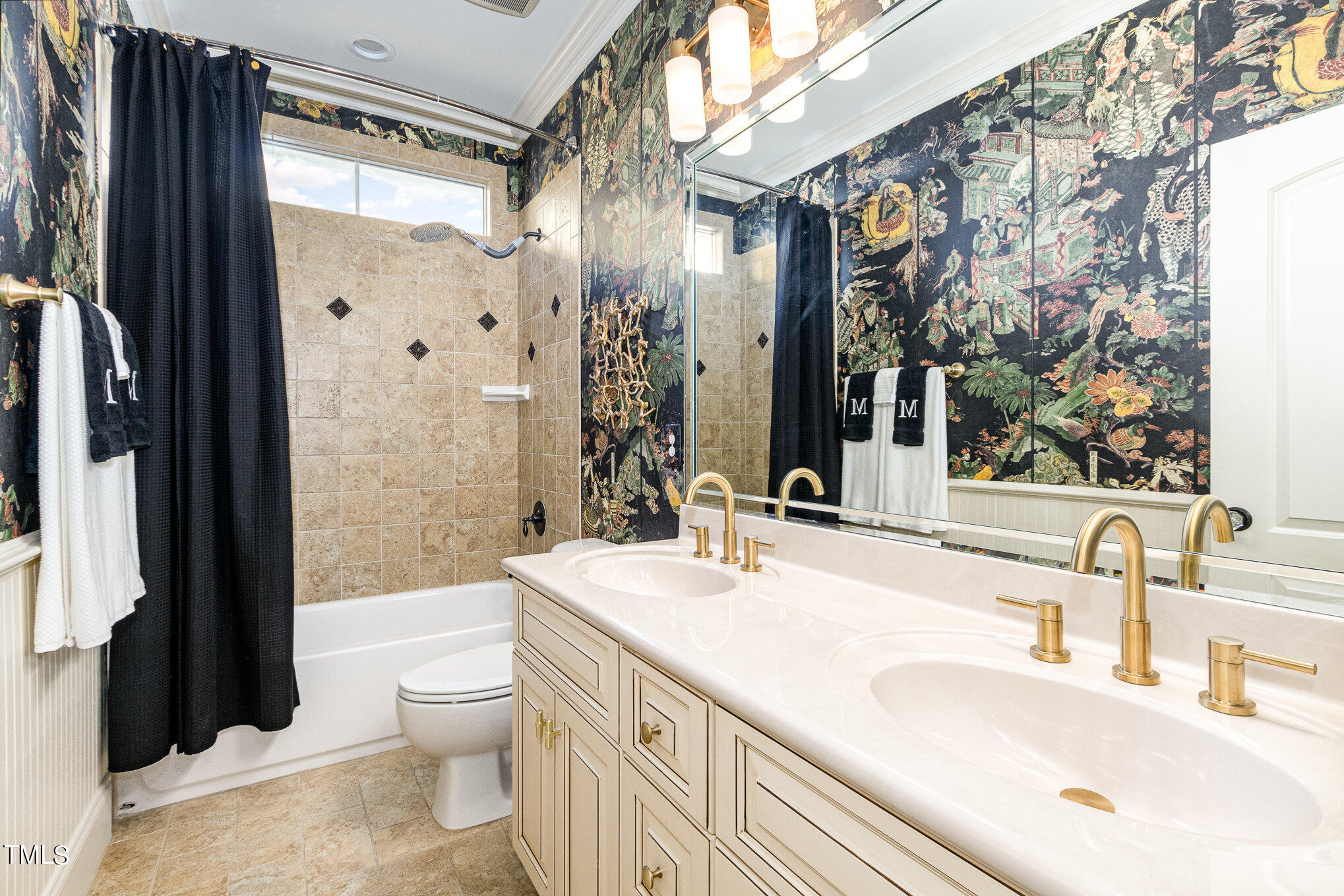 7814 Monument Lane Raleigh, NC 27615 - Photo 32 of 52 Shared hall bath, 2nd floor, dual vanities
