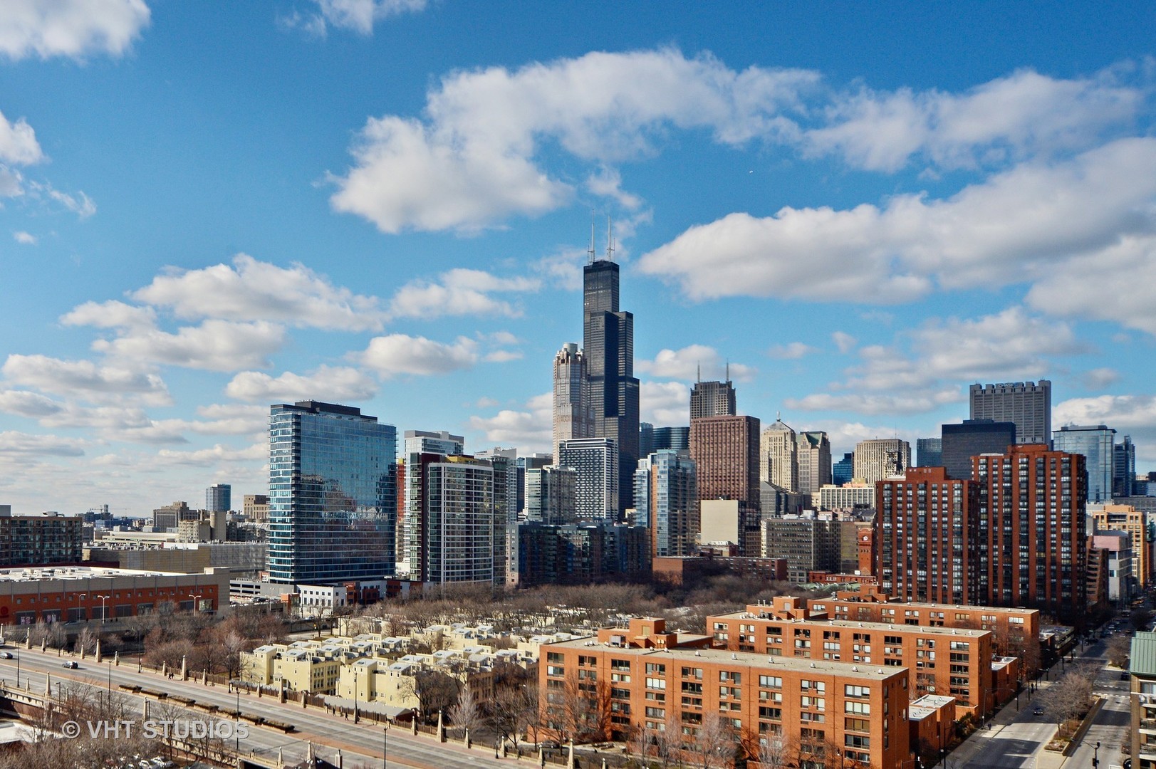 1255 South State Street, Unit 1406 Chicago, IL 60605 - Photo 8 of 9 a view of city