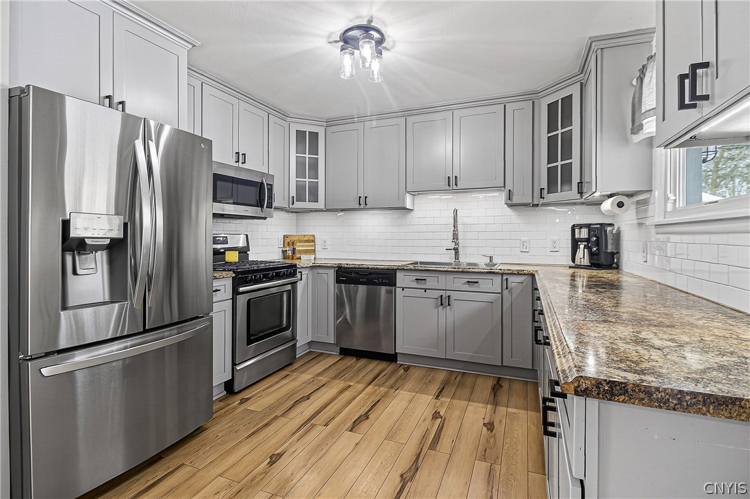 2813 Oneida Street Utica, NY 13501 - Photo 16 of 41