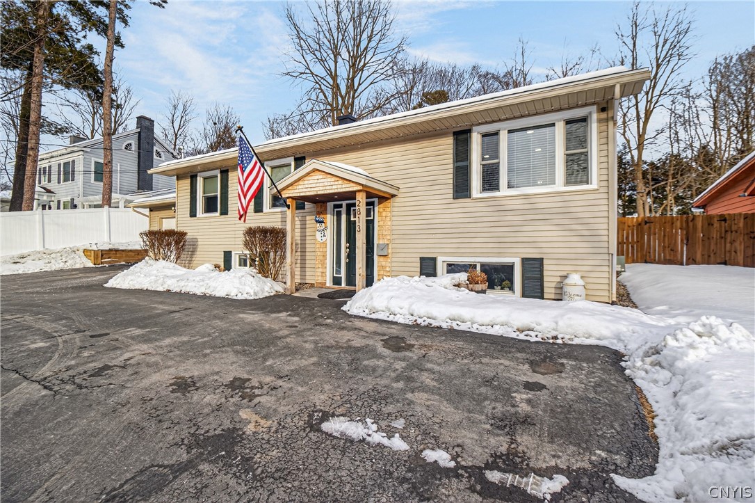 2813 Oneida Street Utica, NY 13501 - Photo 2 of 41