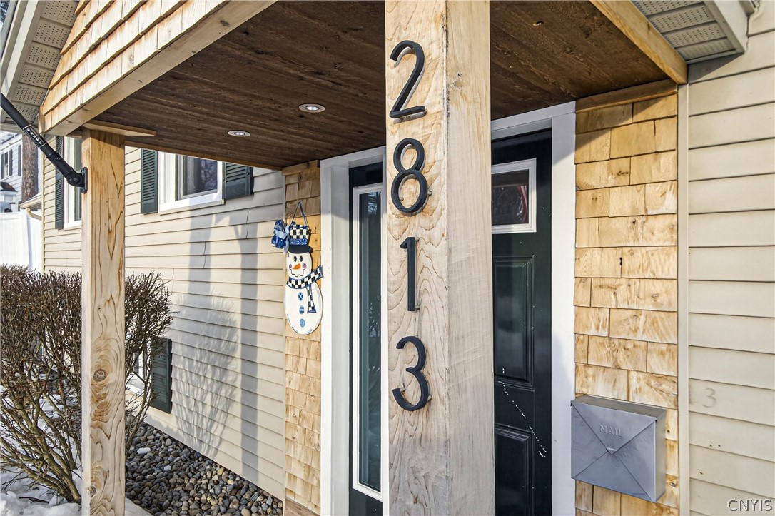 2813 Oneida Street Utica, NY 13501 - Photo 4 of 41