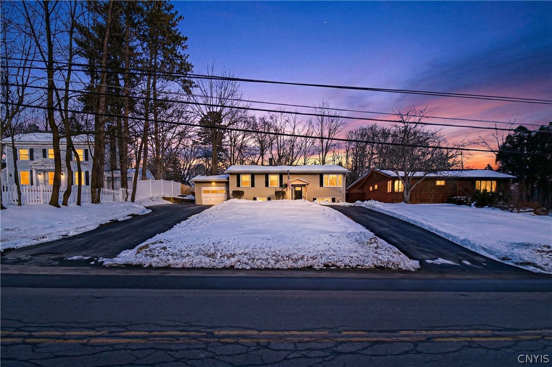 2813 Oneida Street Utica, NY 13501 - Photo 6 of 41