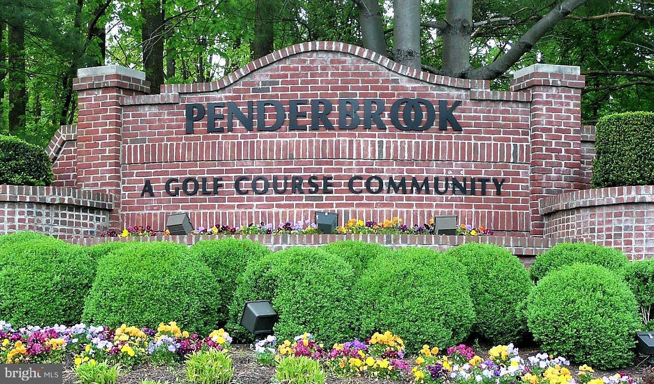 3903 Penderview Drive, Unit 1535 Fairfax, VA 22033 - Photo 24 of 36 a view of a house with a garden