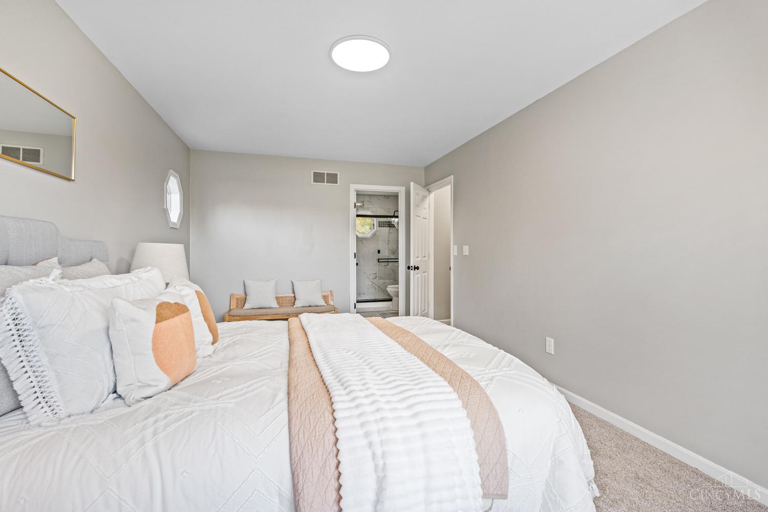 3138 Ebenezer Road Cincinnati, OH 45248 - Photo 46 of 57