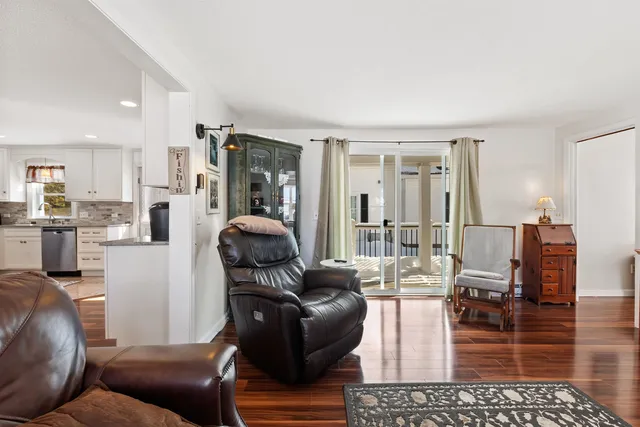 $648,000 | 33 Endicott Street, Unit 7, Wolfeboro, NH 03894