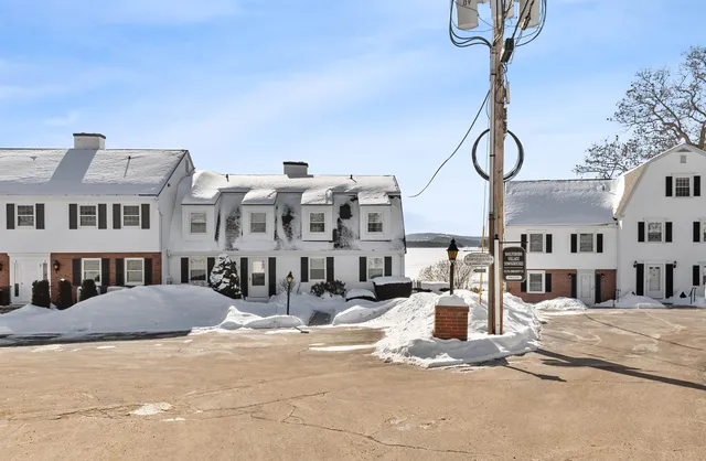 $648,000 | 33 Endicott Street, Unit 7, Wolfeboro, NH 03894
